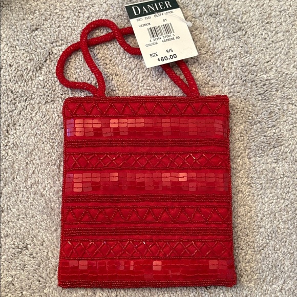 Danier NWT Vibrant Red Sequin Mini Bag 6”*6,5”. - Picture 5 of 7